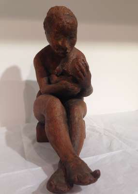Mother holding the baby in her arms - Pignattari Aroldo